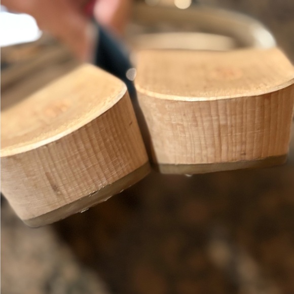 DR. SCHOLL’S navy blue leather Leather Sandals with Gold Buckle EUC gently worn - Picture 4 of 7